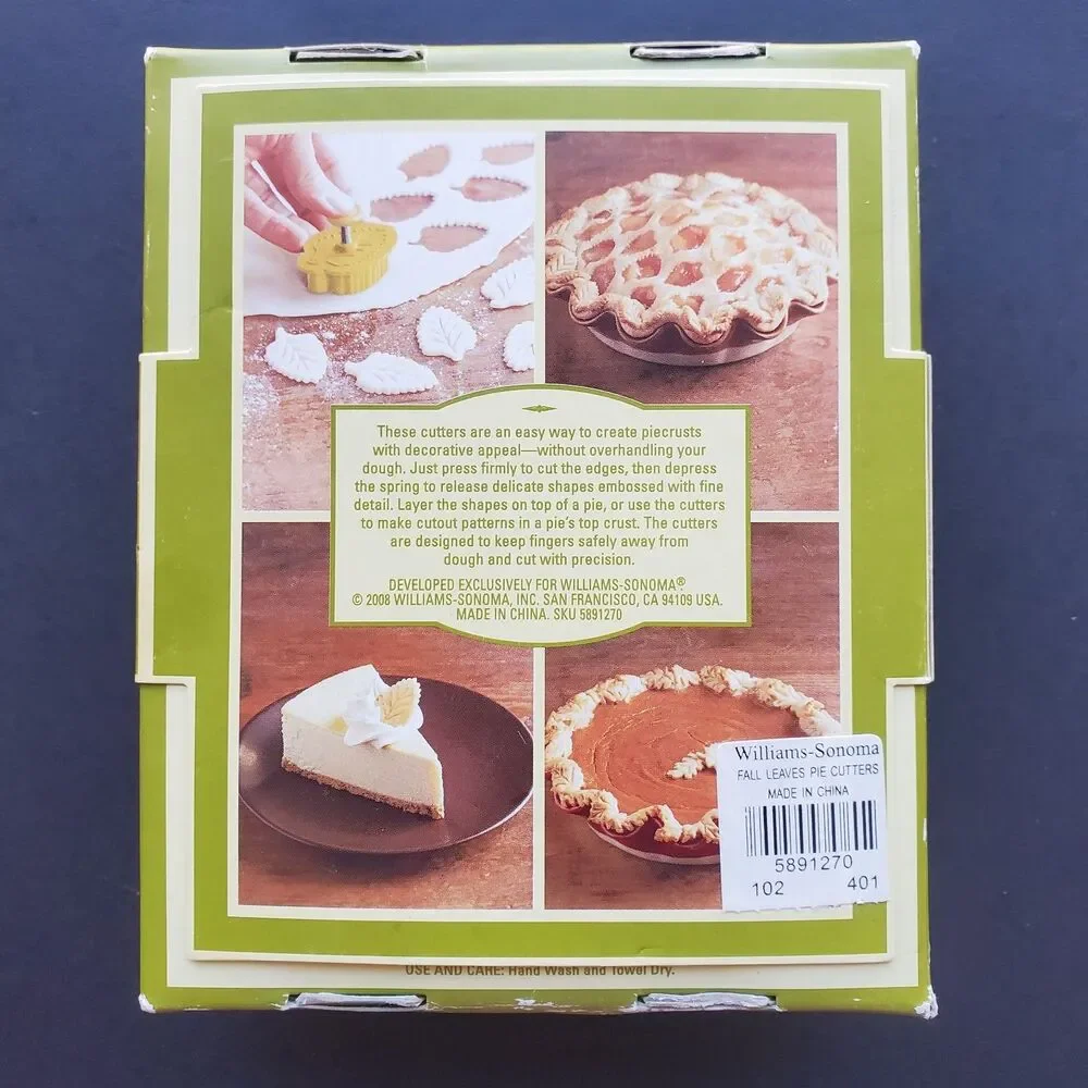 Williams-Sonoma Fall Leaves Pie Crust Cutters New in Box Autumn Set Of 4 NOS
